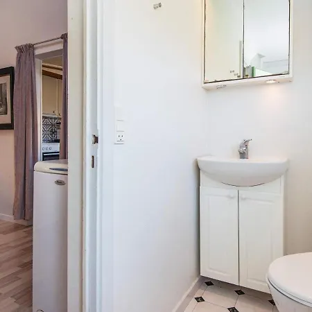 5 Person In Tatil Evi